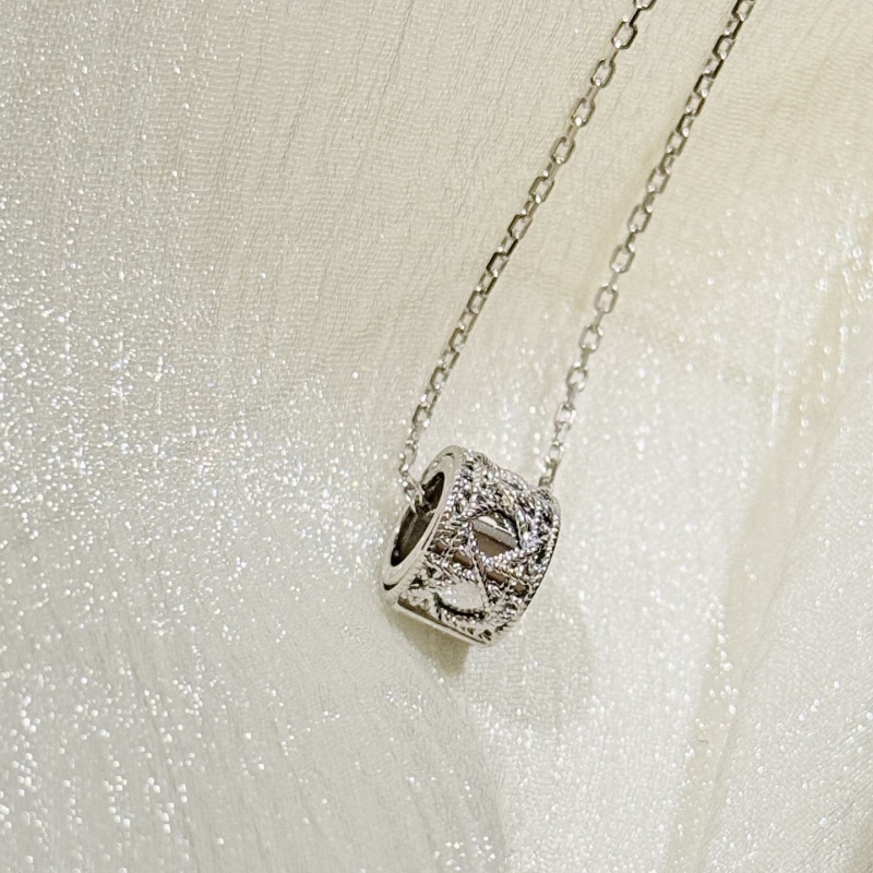 chr1st1an D10r necklaces